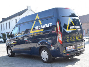 007_lettrage_vehicule_vitrine_enseigne_grafdesign_tournai