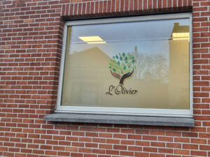 051_lettrage_sables_vitrine_enseigne_grafdesign_tournai_mouscron